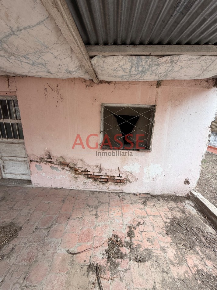 Calle Los Charruas. 2 Casas en venta