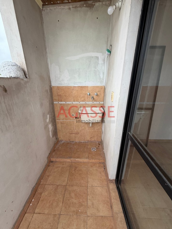ALQUILO CALLE NUÑEZ CABEZA DE VACA.DEPARTAMENTO DE 1 DORMITORIO EN PLANTA ALTA